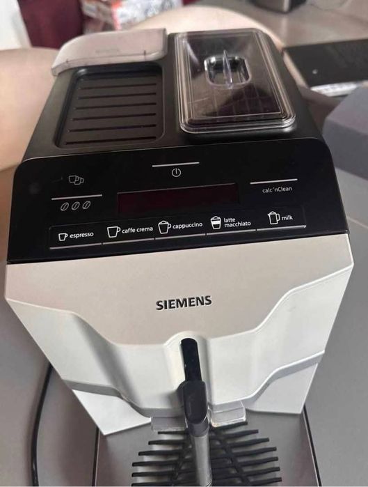 Кавомашина Siemens eq300