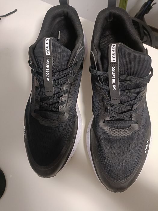 Ténis KIPRUN novos 46