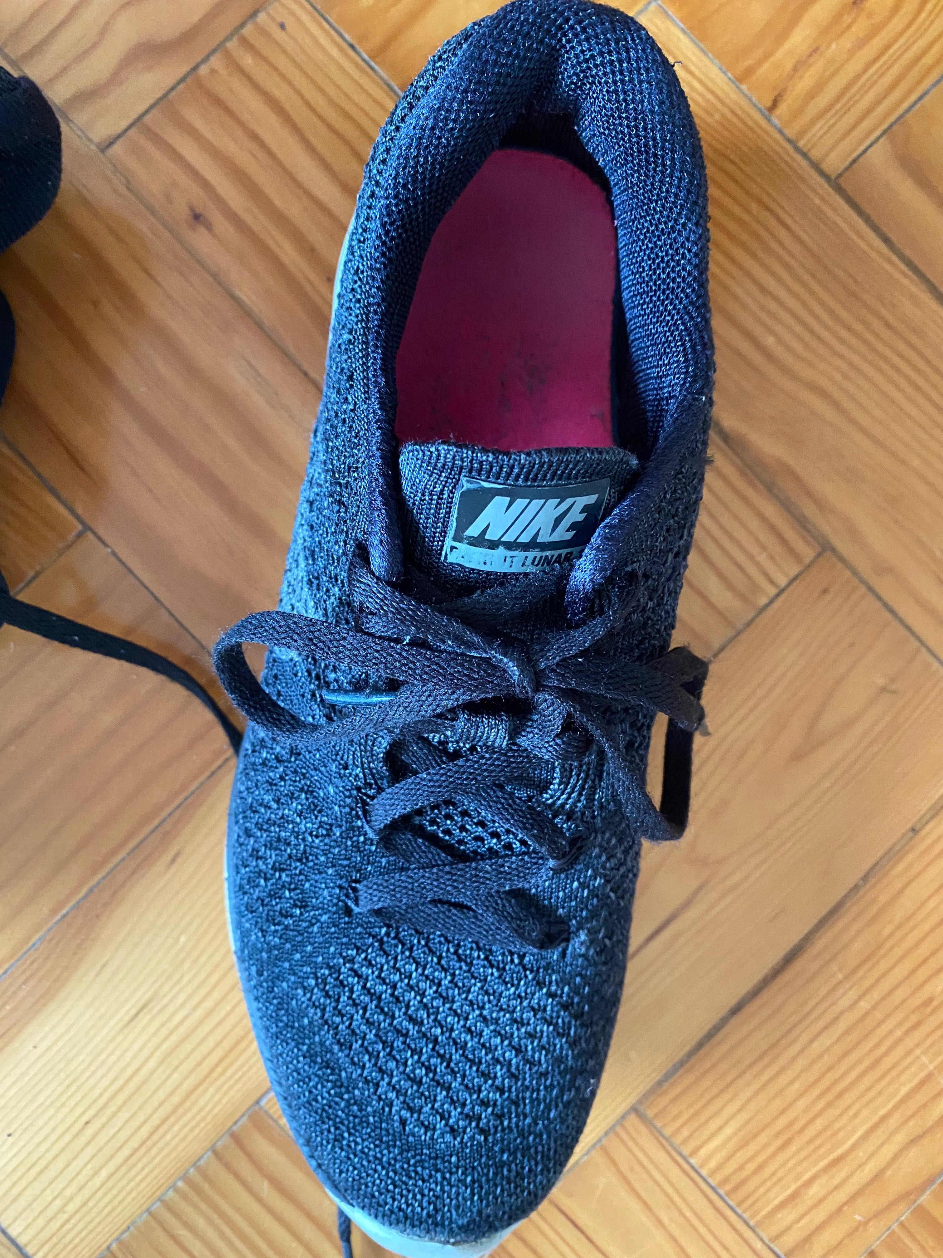 Tenis Nike perfeito estado 39