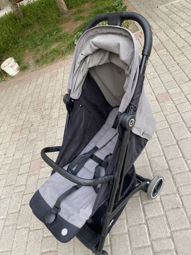 Прогулянкова коляска Cybex Beezy soho grey