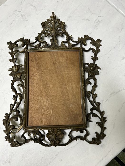 Moldura bronze antiga