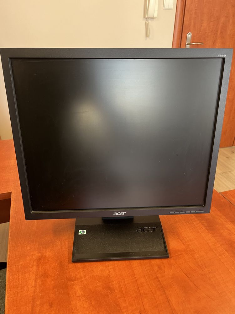 Monitor Acer led V193