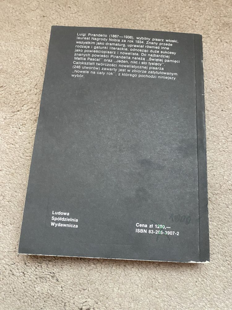 Luigi Pirandello Czarny Szal  książka