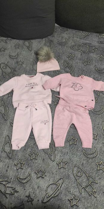 Polecam  w bardzo  dobrym  stanie,ubrankai akcesoria dla dziewczynki