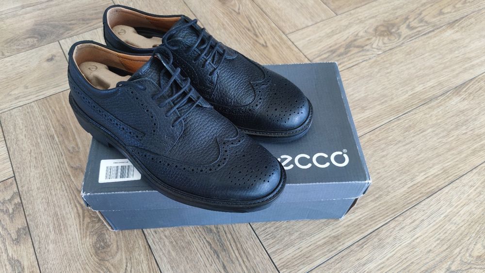 Klasyczne buty ECCO METROPOLE LONDON typu wingtip rozmiar 42