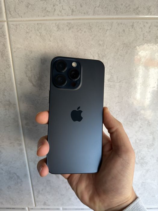 iPhone 15 Pro Max 256 GB – Titânio Azul | Como Novo