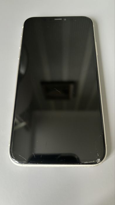 Telefon Iphone 11 biały 128GB plus  etui!