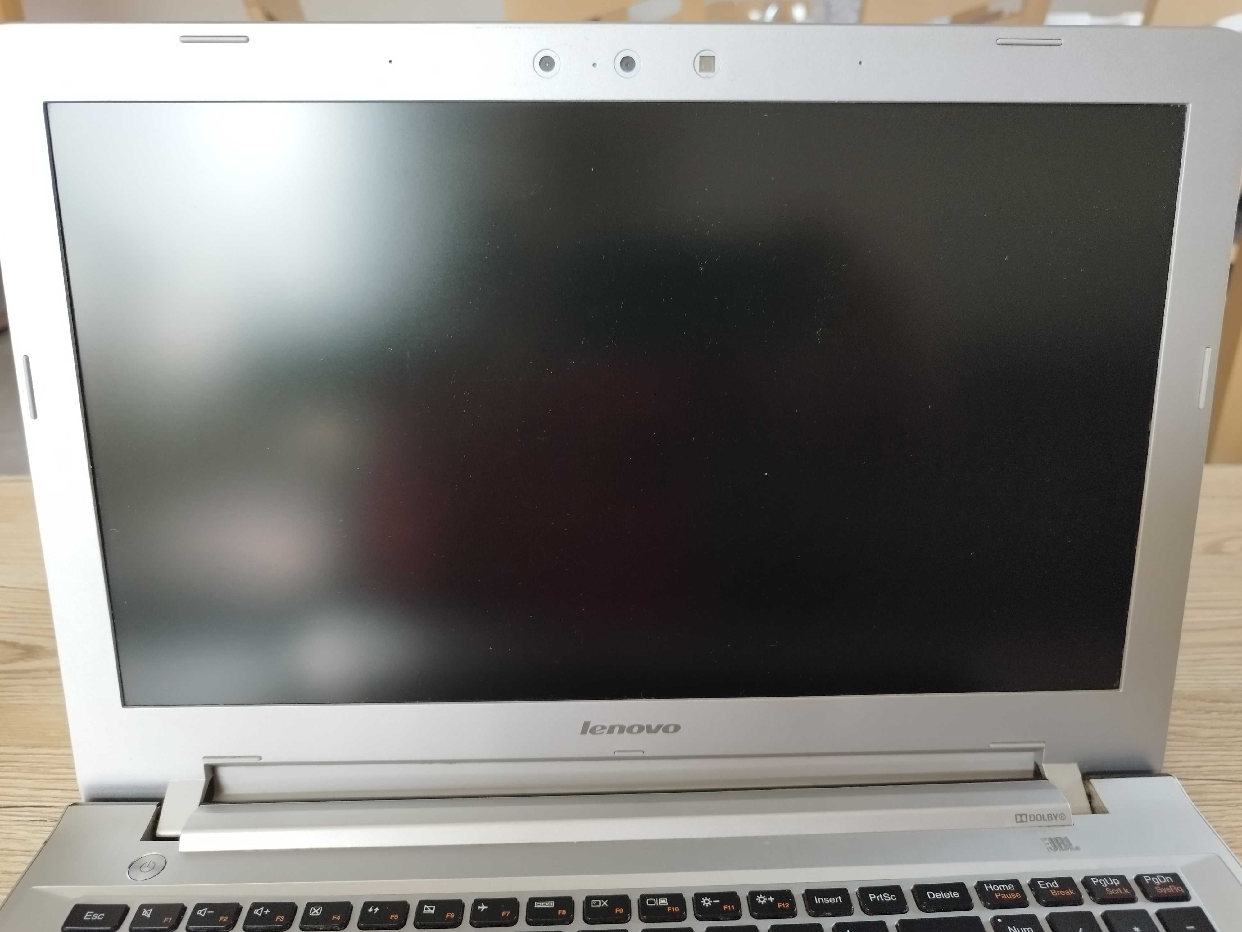 Laptop LENOVO uszkodzony