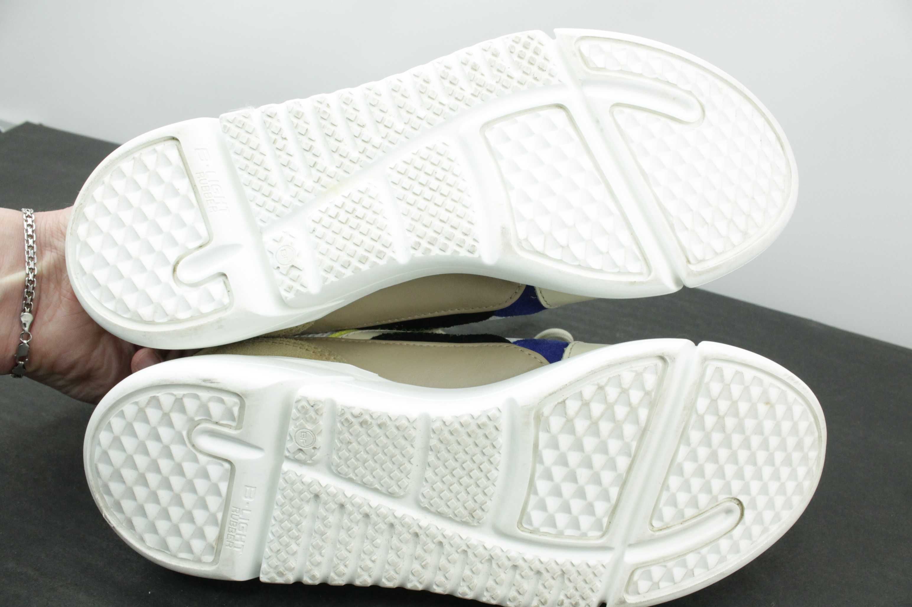 Брендові люкс кросівки Axel Arigato Genesis Leather Trainers 38 24.5