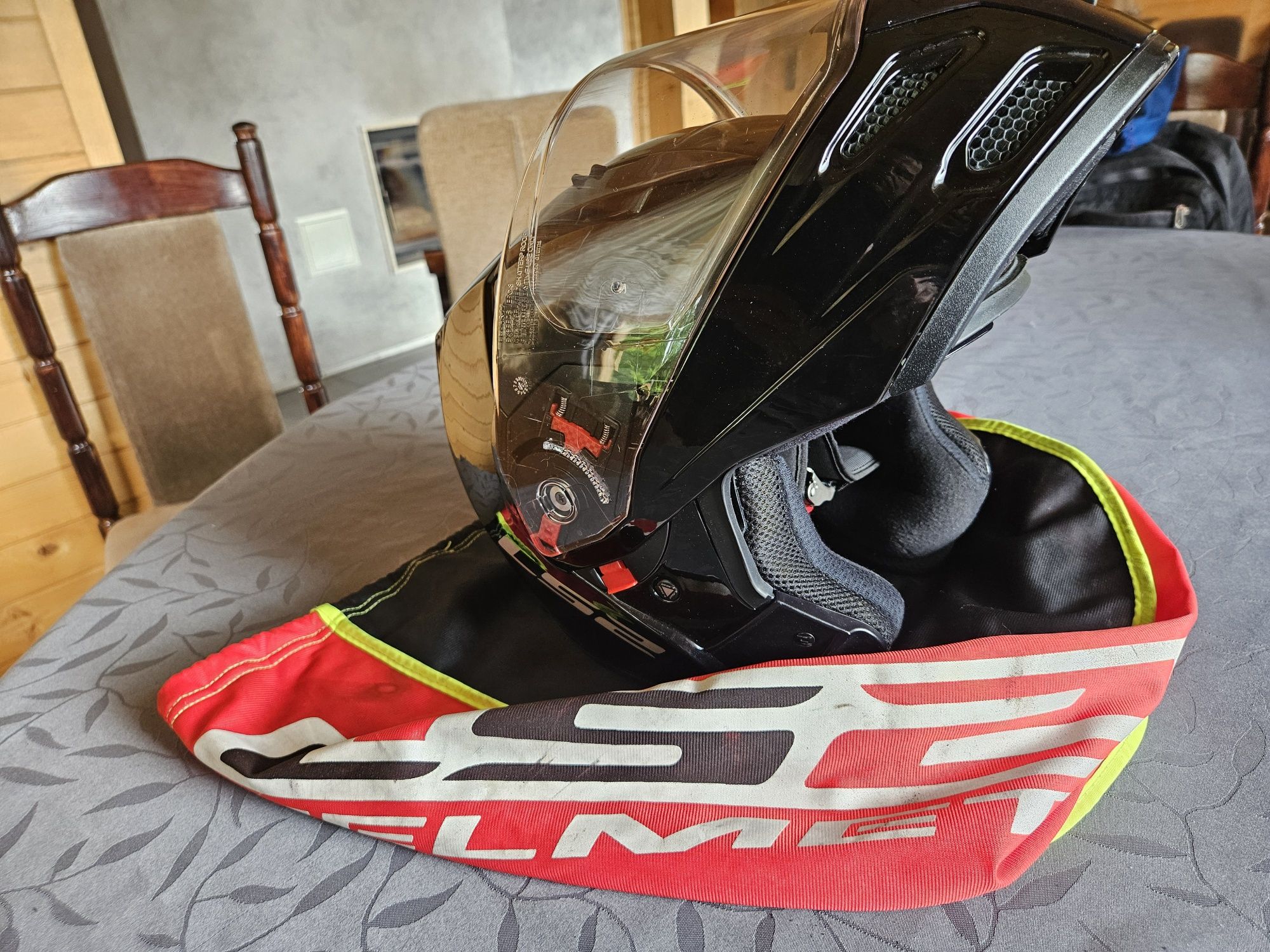 Kask motocyklowy szczekowy LS2 rozmiar M