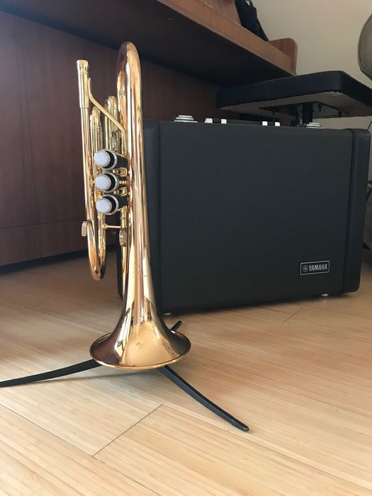 Kornet Yamaha 4330 NOWY, o lekkim zadęciu i pięknym brzmieniu