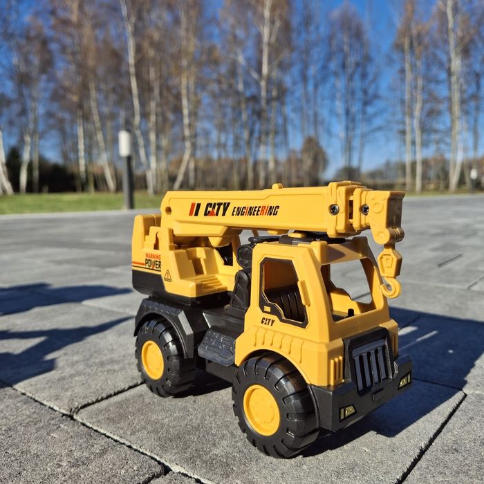 Samochód budowlany ciężarówka dźwig