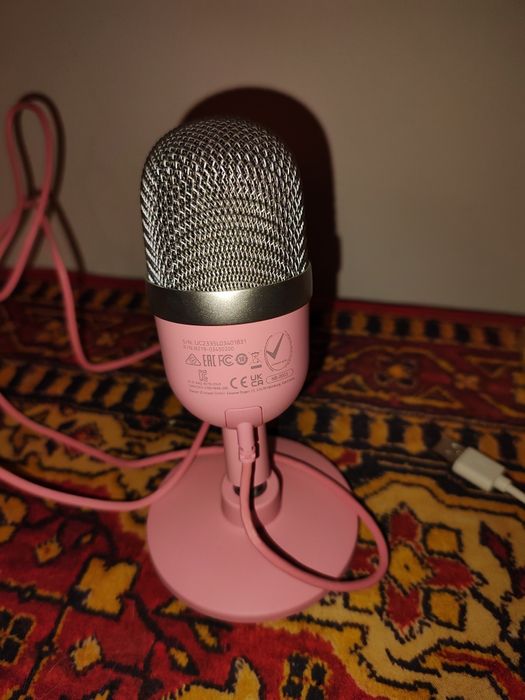 Mikrofon komputerowy razer Seiren mini quartz igła