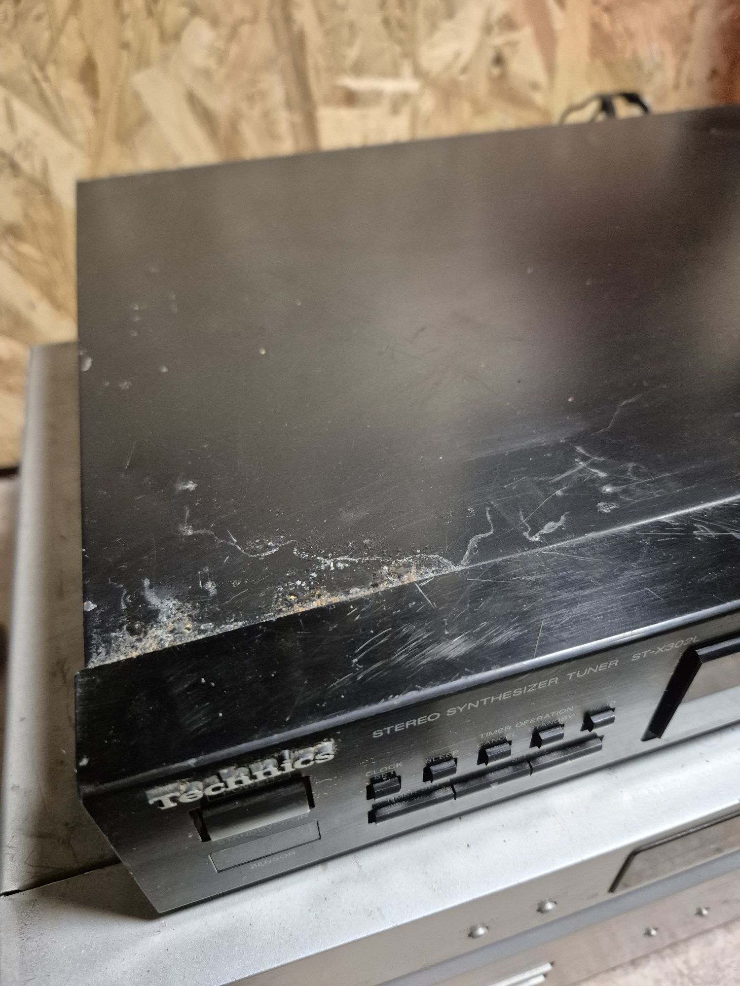 Technics Stereo Synthesizer Tuner ST-X302L