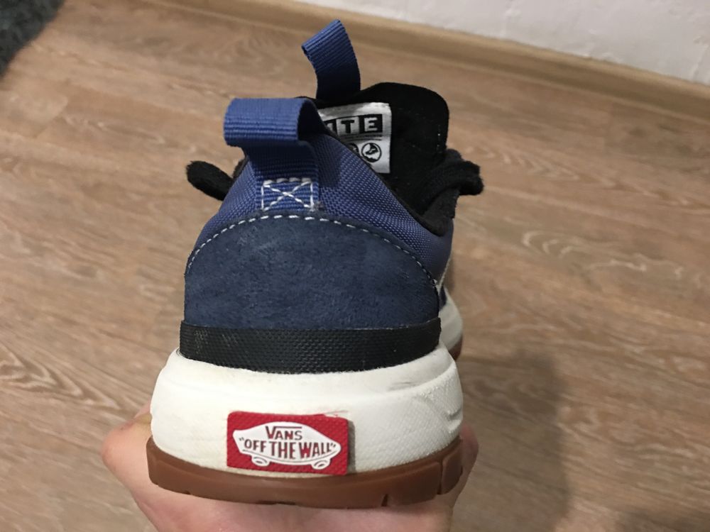 VANS Ultra Range. 37