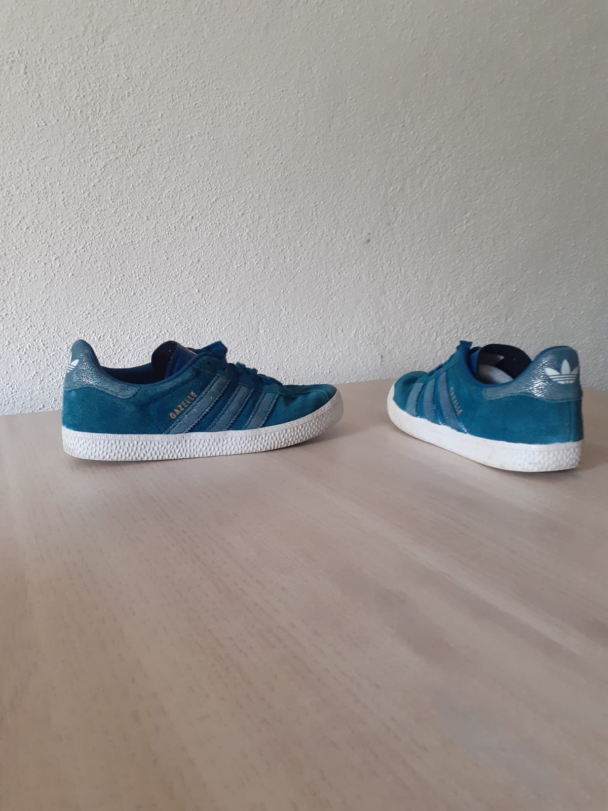 Ténis/ Sapatilhas Adidas Gazelle N°35