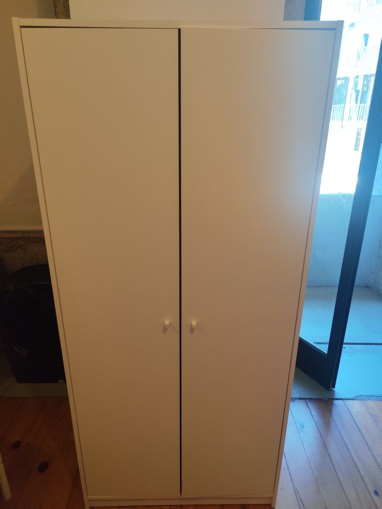 Roupeiro Ikea Kleppstad 2 portas