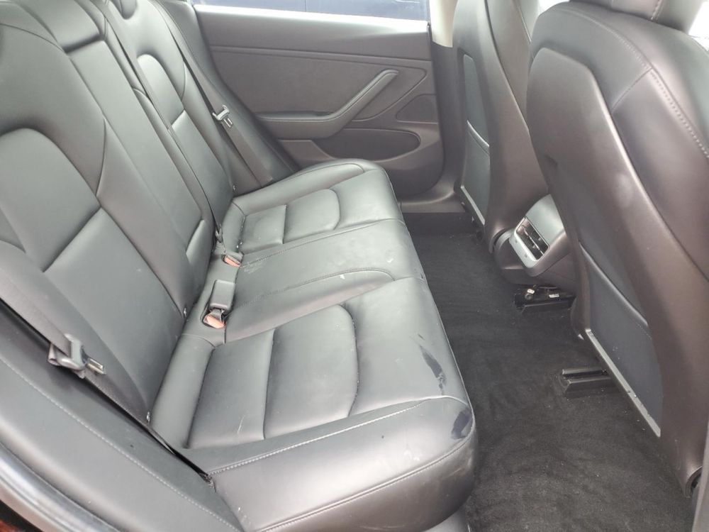 Tesla Model 3 longe range dual motor