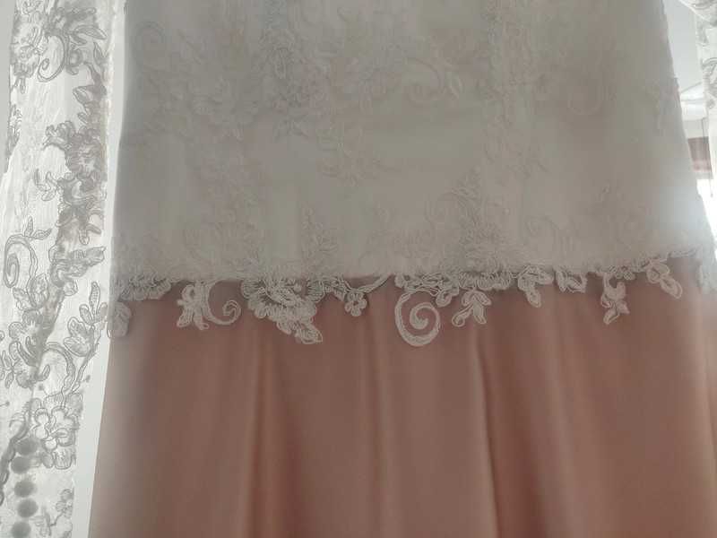 Suknia ślubna rozmiar 40/L