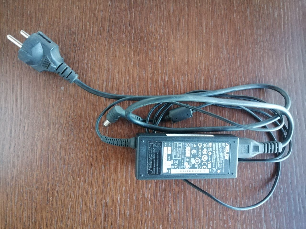 Portátil marca ASUS