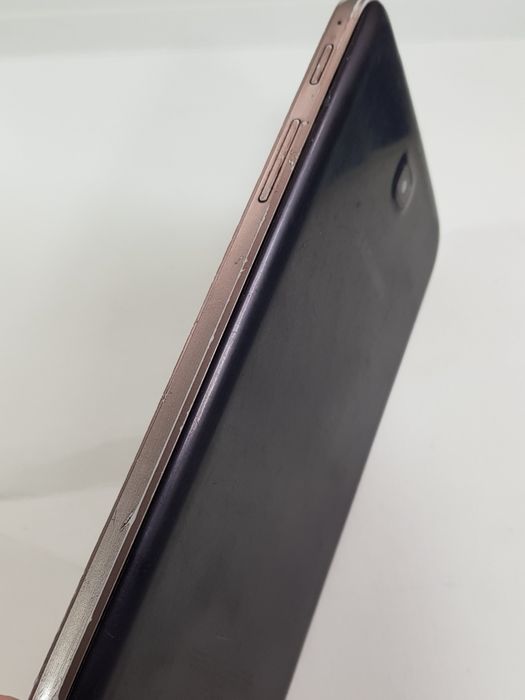 Планшет Samsung Tab3  SM-T210