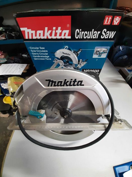 Piła pilarka Makita 270 HS0600 tracza do płyt warstwowych