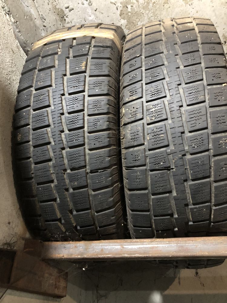 Продам резину Cooper 235/65 R17 2шт