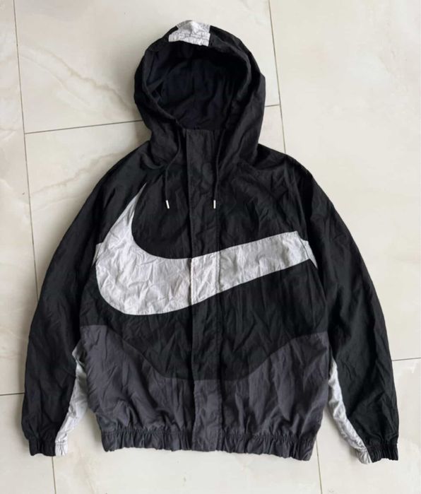 ветровка Nike Swoosh Sportswear