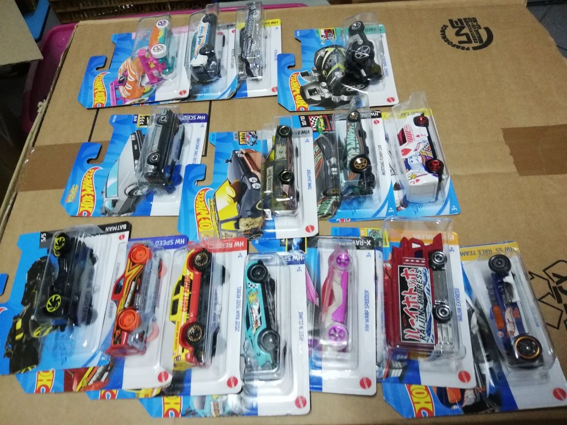 Hotwheels novos sem uso