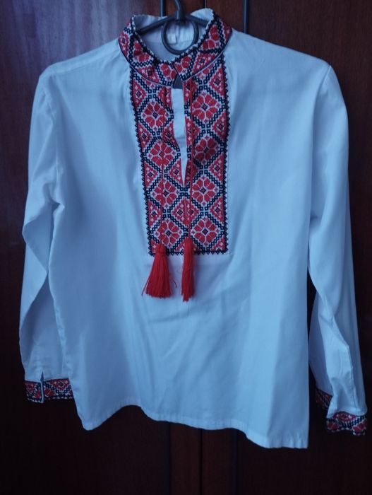 Вишиванка для хлопчика на 8-10 років