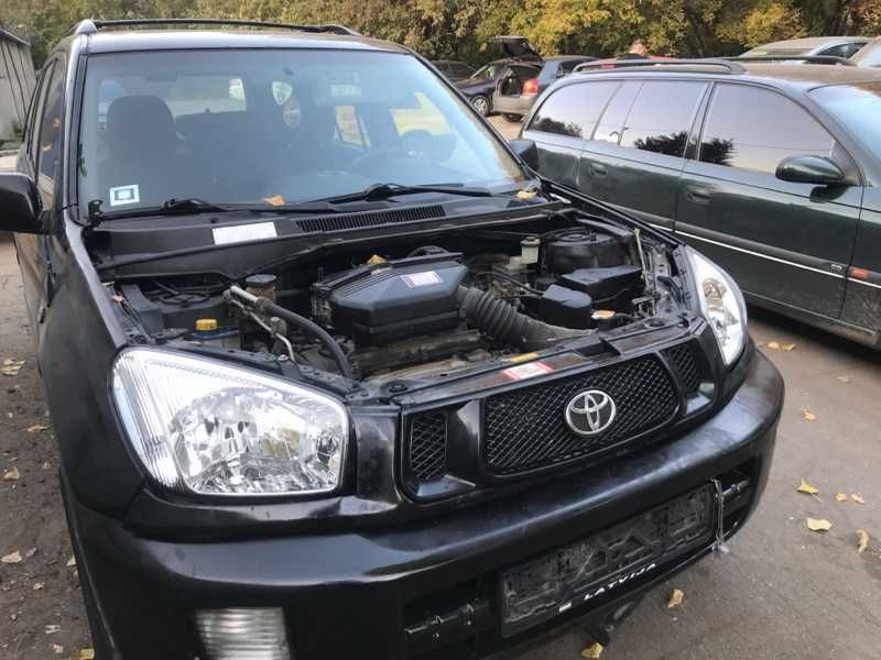 Розборка Toyota  RAV4 (2000-2005) Разборка Запчастини
