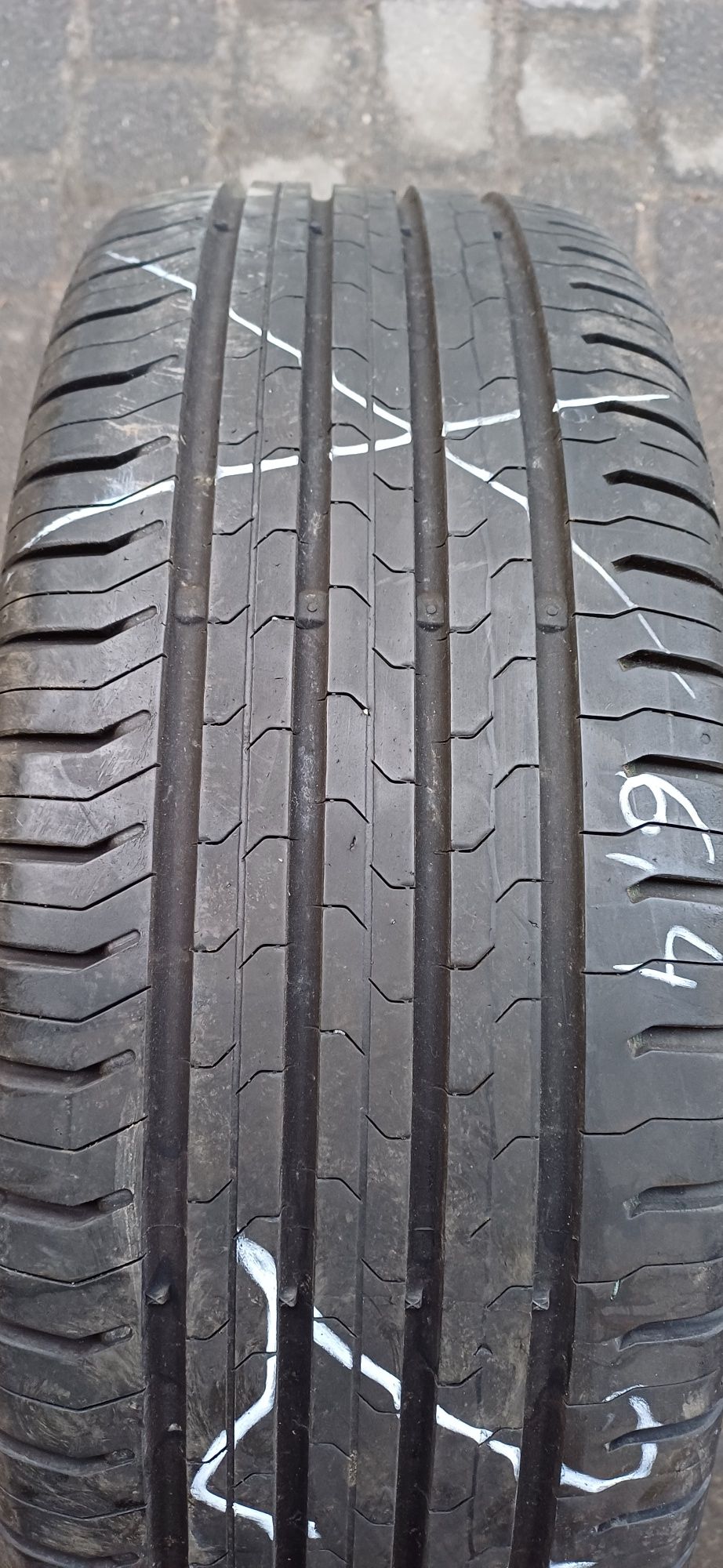 CONTINENTAL 215/55R17 94V , pojedyńcza opona letnia.