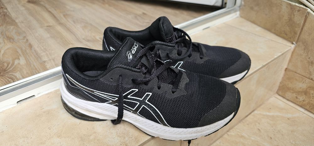 Asics gt 1000 damskie buty sportowe rozmiar 38 wkładka 24cm używane