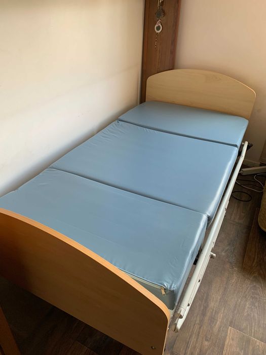 Cama elétrica hospitalar/geriátrica