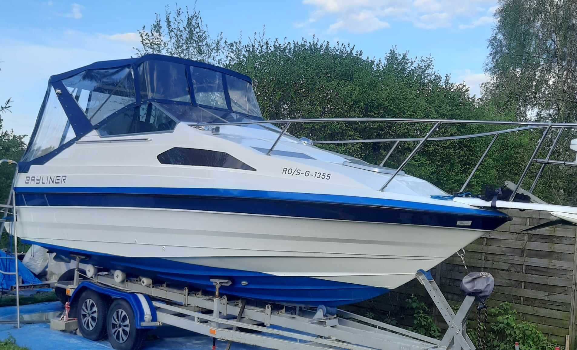 Łódź motorowa BAYLINER silnik zaburtowy YAMAHA 175Km 2T