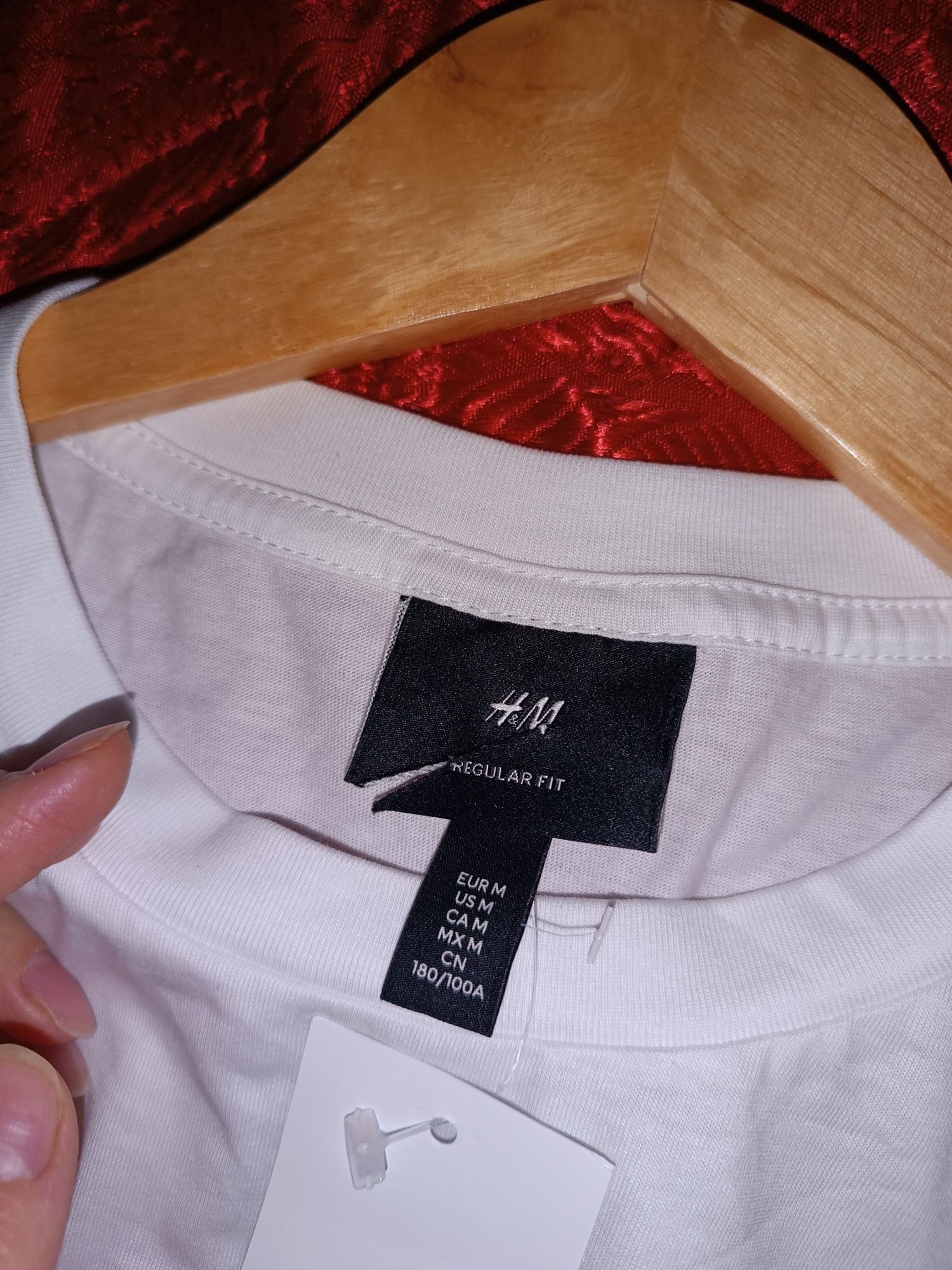 Нова!!! Жіноча фірмова футболка H&M розмір М