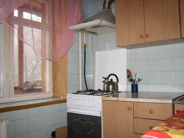 Подобово квартира недорого Київ пр Перемоги, КПІ, Охмадіт