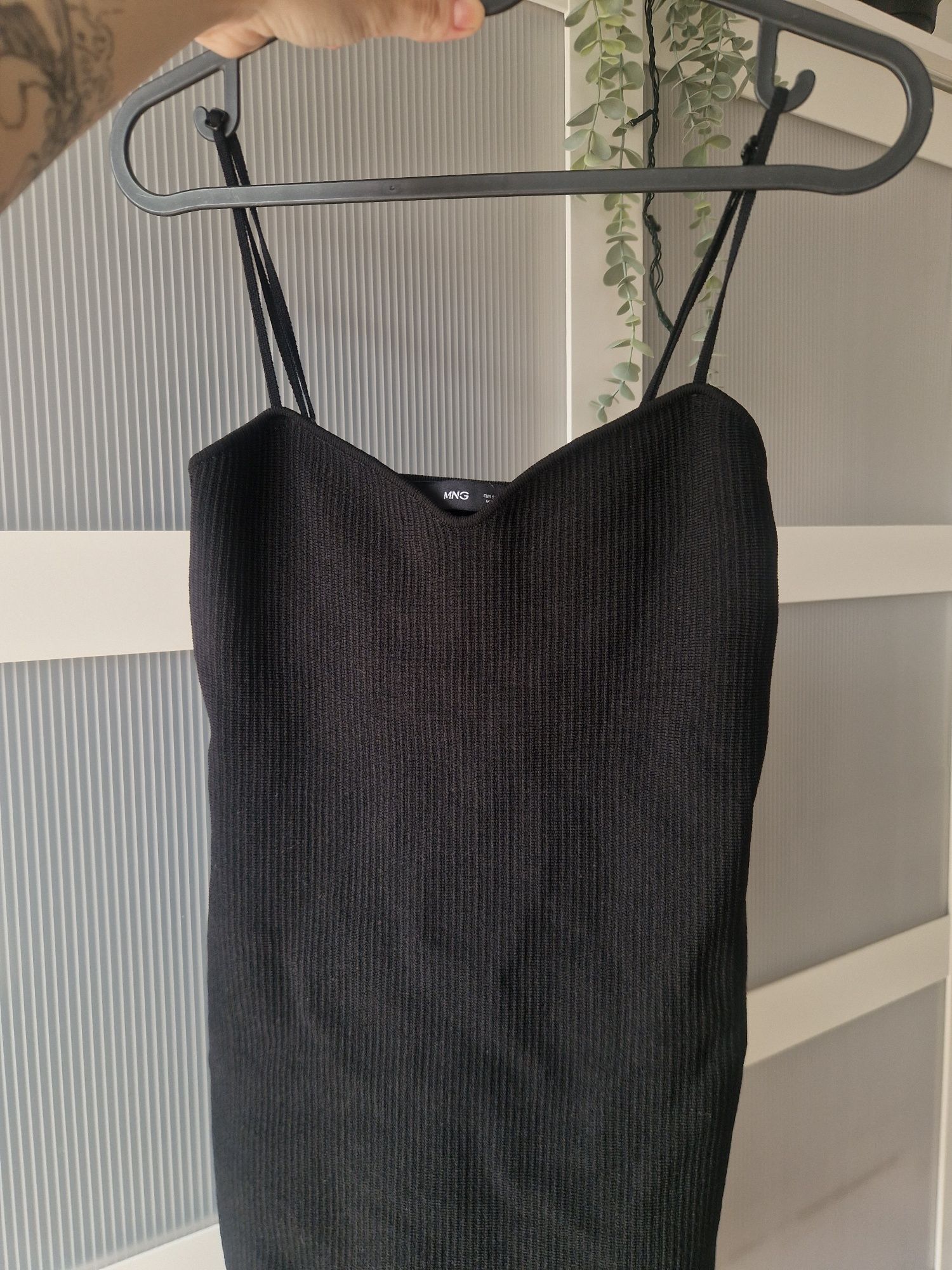 Little black dress, mini czarna sukienka prążkowana, obcisła, wiskoza,