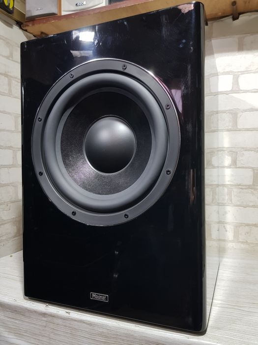 32кг! Активний сабвуфер MAGNAT Signature Sub 930A, потужність 400 Вт,