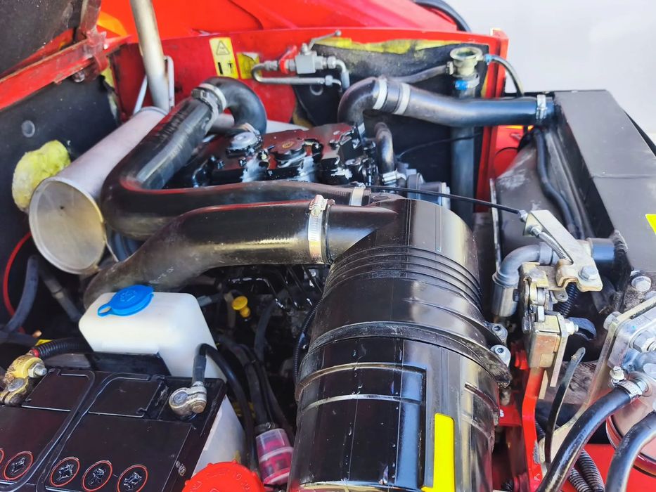 JCB 520-40  Ładowarka / JCB 525-60 Manitou MLT625