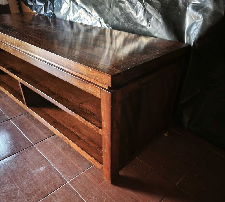 Móvel para TV em bom estado