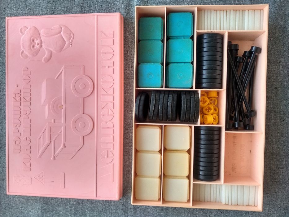 Игрушка конструктор медвежонок советский,ссср, коллекционная,детский