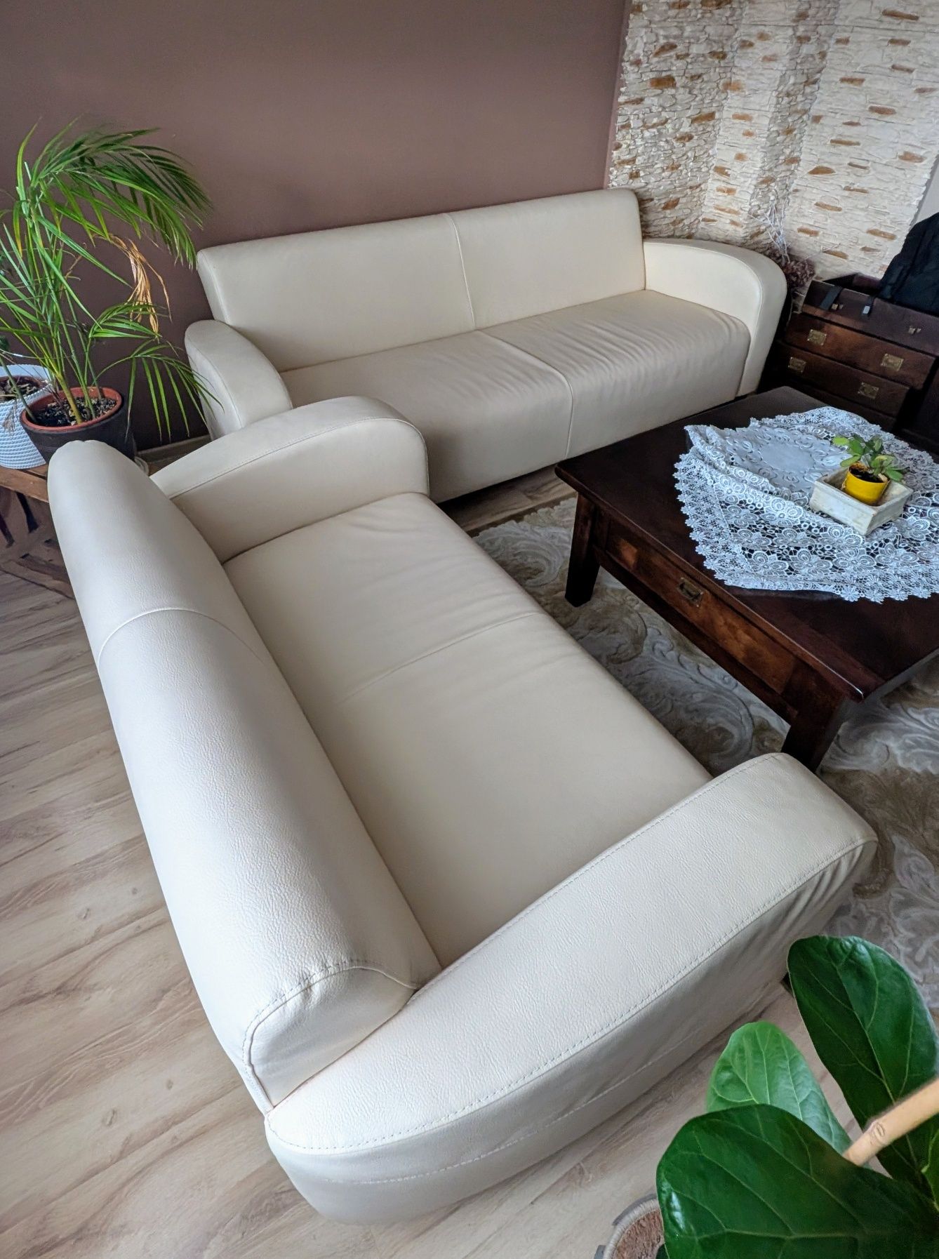 Elegancki Zestaw wypoczynkowy Sofa 3 i sofa 2 os. i puf Gala Ekoskóra