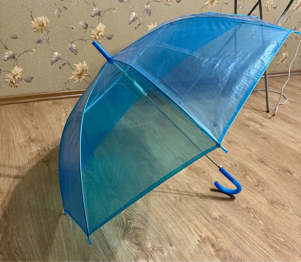 Прозрачный голубой зонт трость