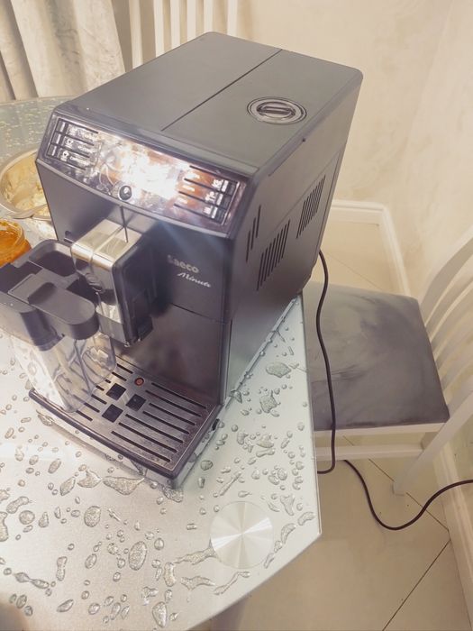 Saeco minuto кофемашина saeco носик для воды