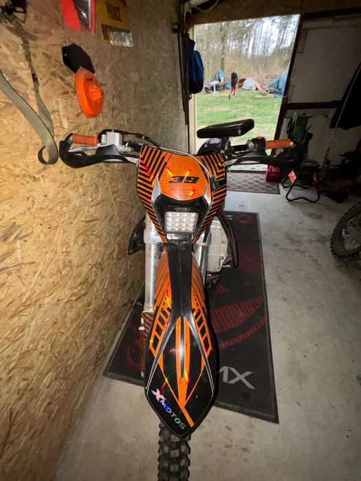 Cross 300cc XB39