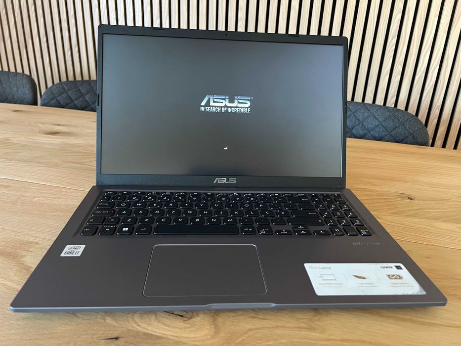 Portátil Asus F515J Core i7 10th, 20Gb Ram, disco M.2 512Gb , Win 11