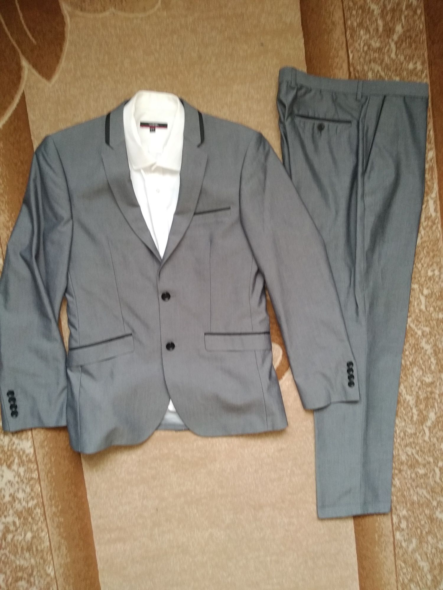 Костюм Burton Menswear(46 розмір)
