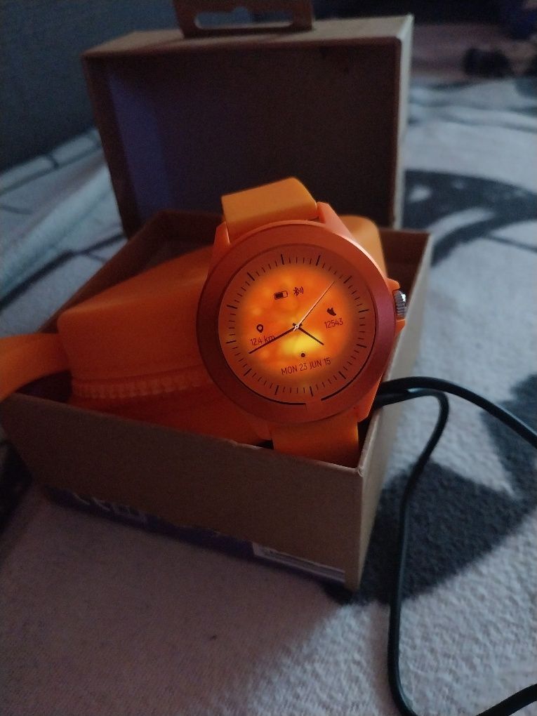 Nowy Smartwatch Forever
