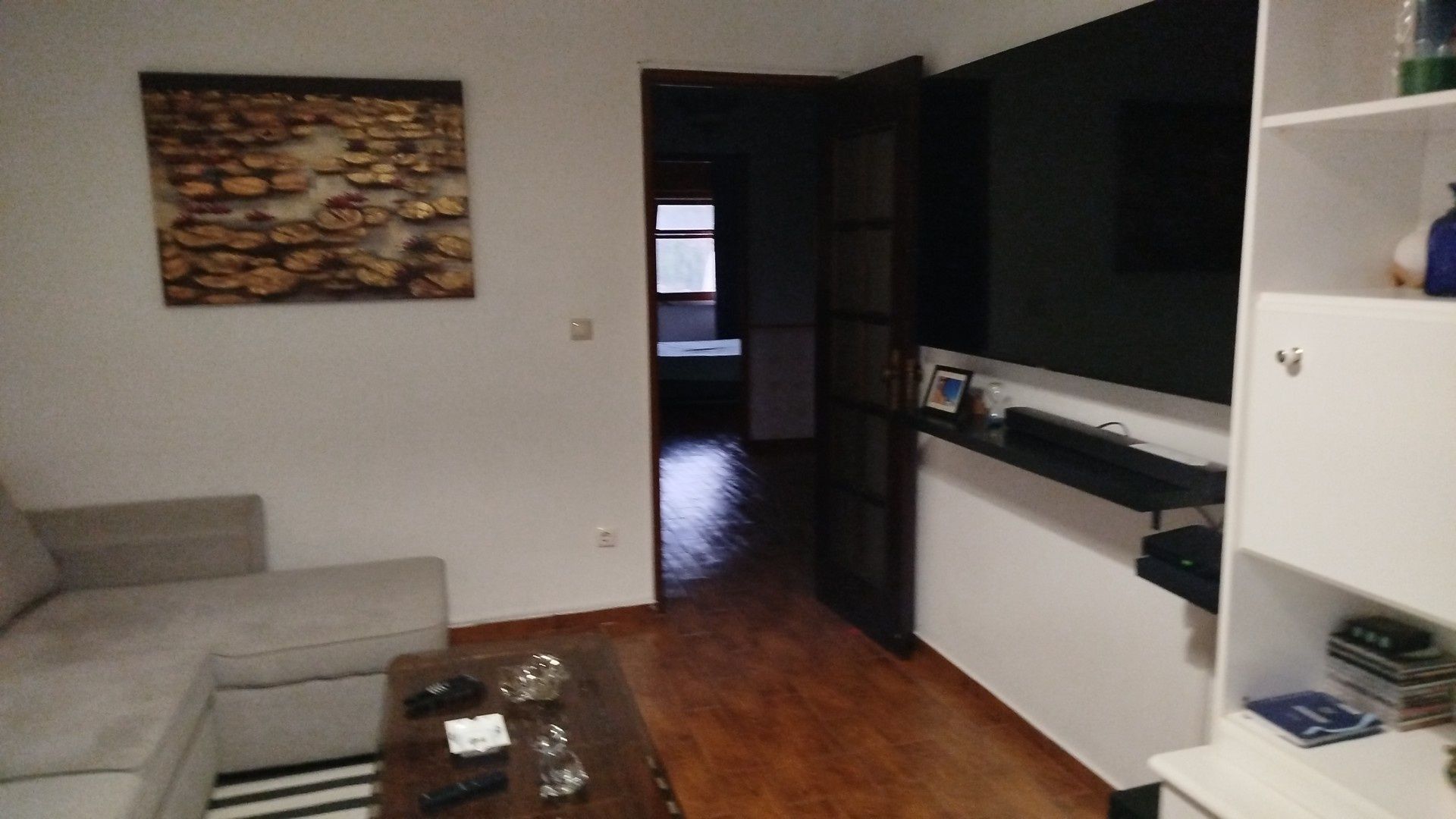 Alugo quarto a senhora solteira de meia idade